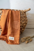 Load image into Gallery viewer, ARI Swaddle